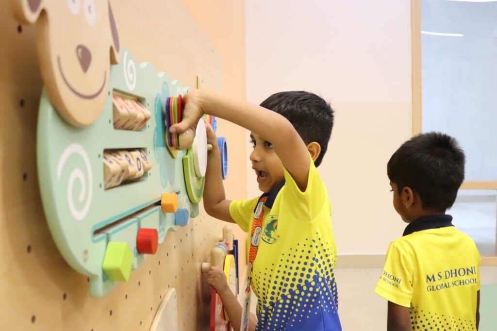 list of schools in Navalur