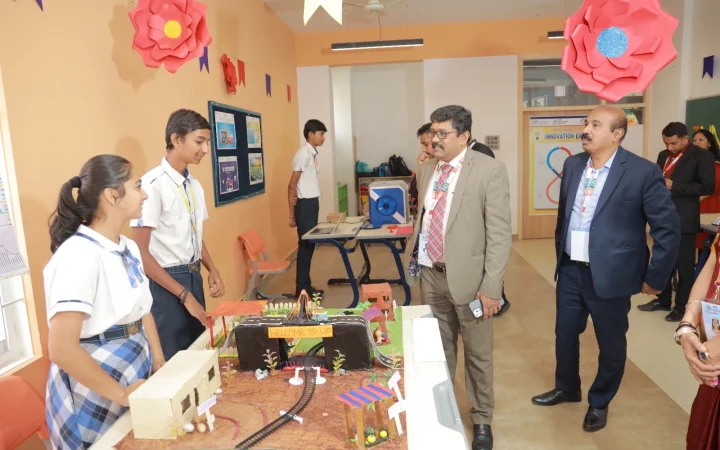 best cbse schools in Thalambur