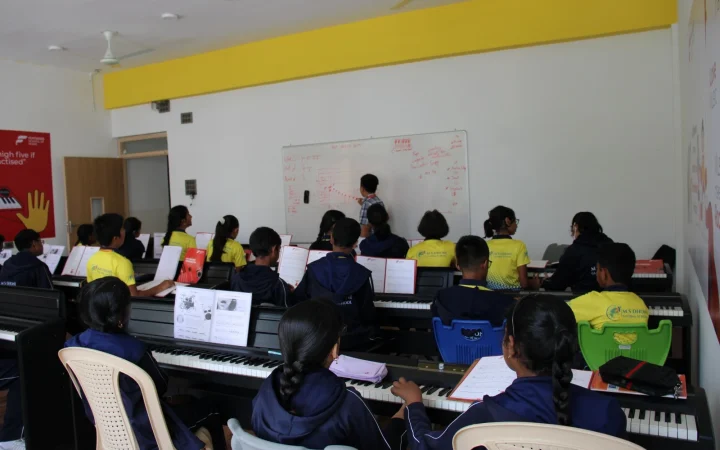 cbse schools in Karanai